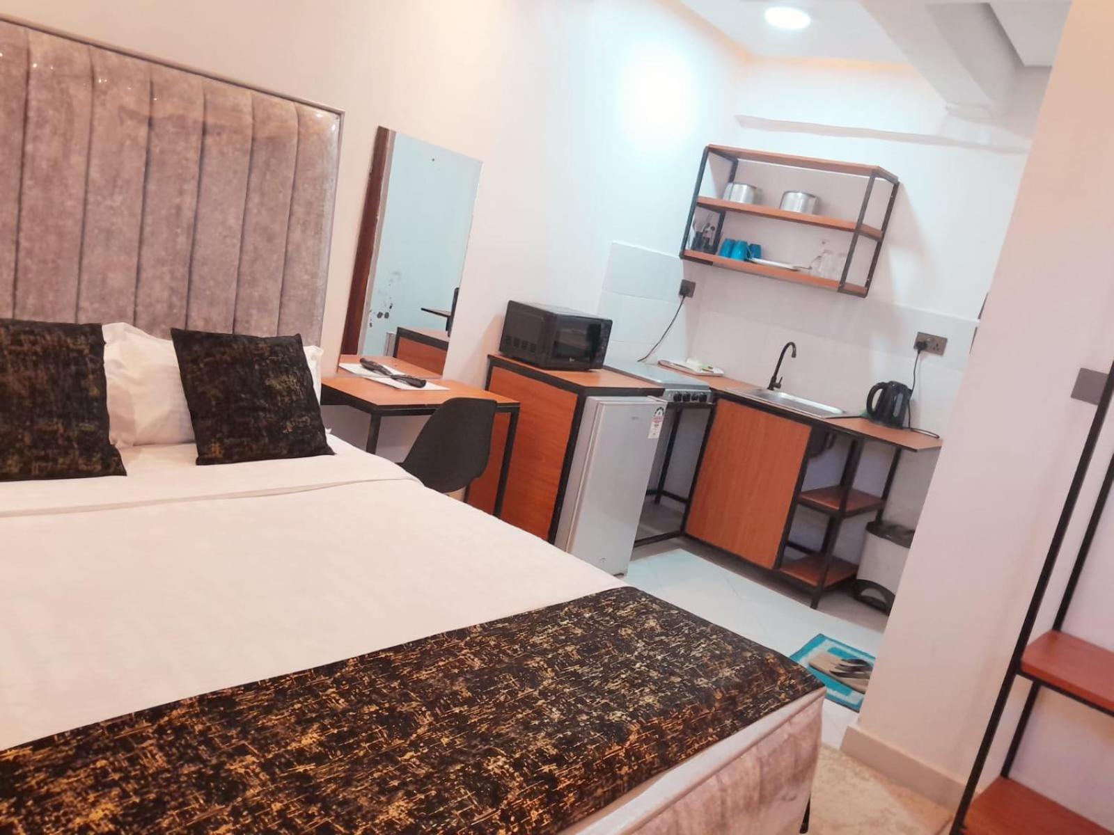 Sandalwood Suites Nakuru - Studios & One Bedroom Suites Ngoại thất bức ảnh